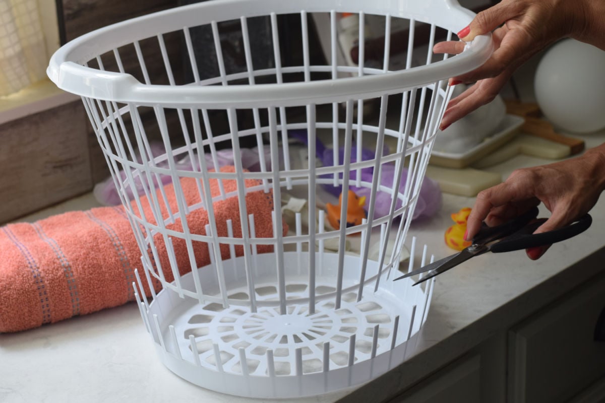 cutting laundry basket 