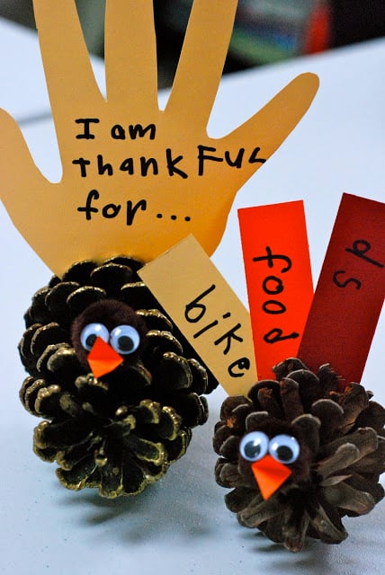 pinecone turkey craft 