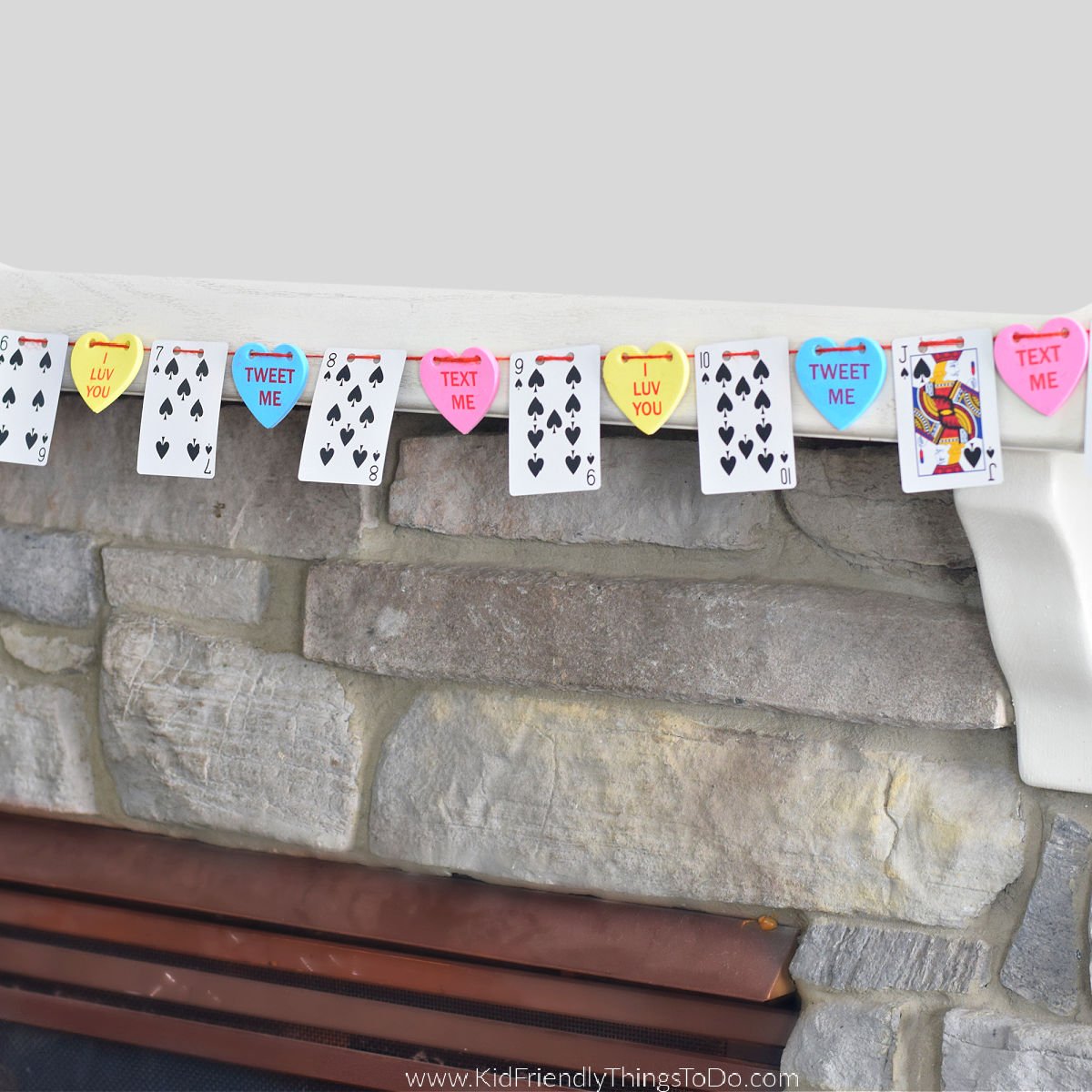 DIY Valentine's Day Garland 