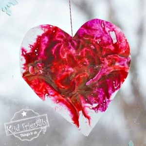 Read more about the article Making a Crayon and Wax Paper Sun Catcher Craft | Kid Friendly Things To Do