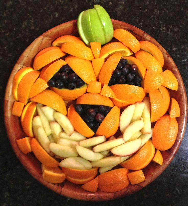 I have to say...I don't think the kids would be disappointed if you walked into a Fall or Halloween class party with one of these healthy, fruit treats!