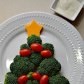A fun Non-Candy Healthy Christmas snack for the kid's Christmas parties or just for home. www.kidfriendlythingstodo.com