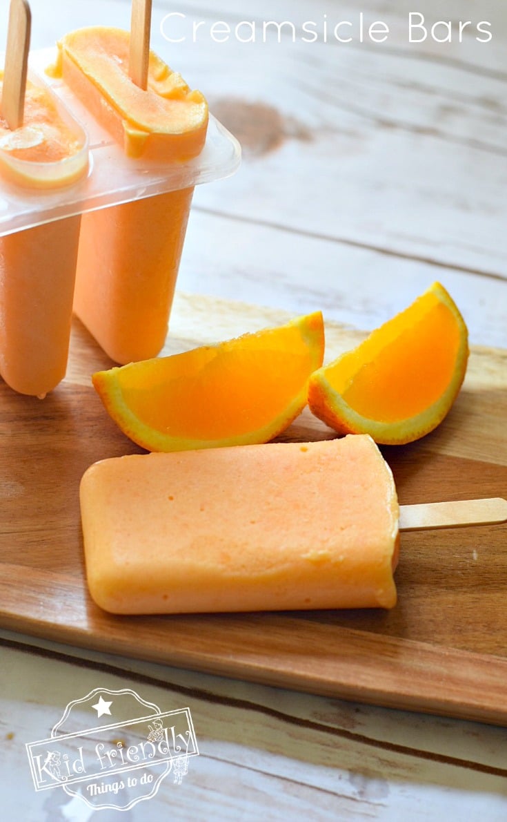 Easy and delicious homemade jello and ice cream creamsicle bars! dreamsicles that the kids can't resist. www.kidfriendlythingstodo.com