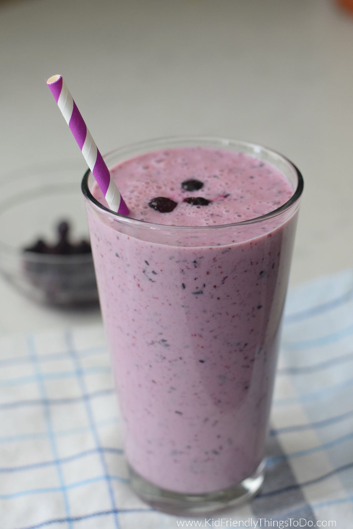 blueberry smoothie