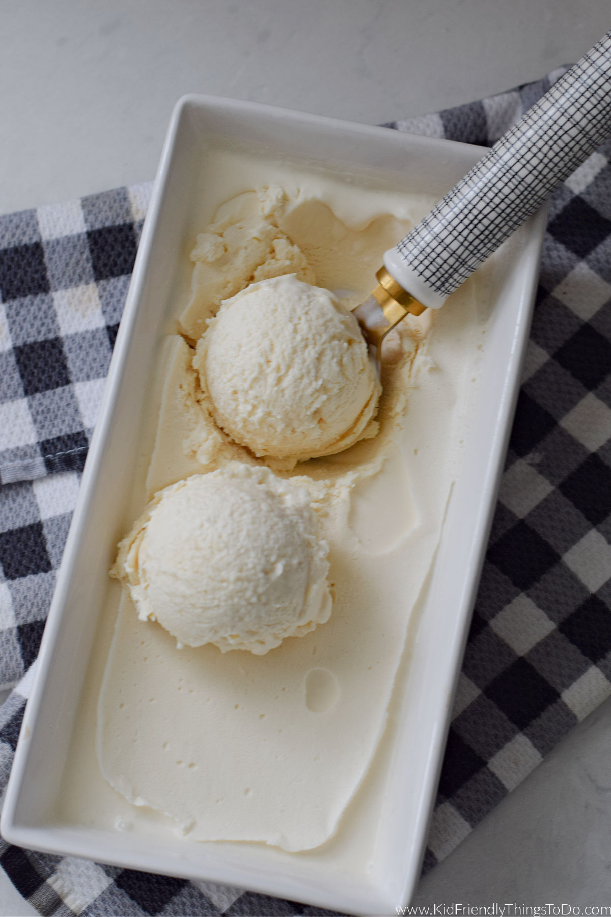 no-churn vanilla ice cream 