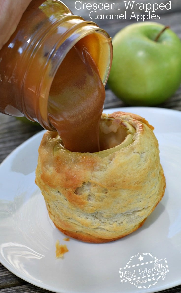 How to Make Homemade Crescent wrapped apples filled with caramel - Delicious and fun dessert - Easy to make www.kidfriendlythingstodo.com