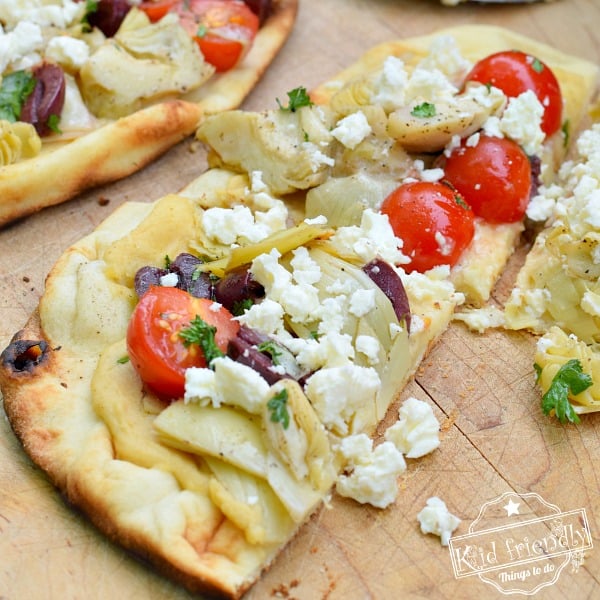 You are currently viewing Greek Pizza Recipe on Naan Bread {The Best} | Kid Friendly Things To Do