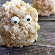 Rice Krispies Treats Ghosts - A Halloween or Hotel Transylvania Fun Food - KidFriendlyThingsToDo.com