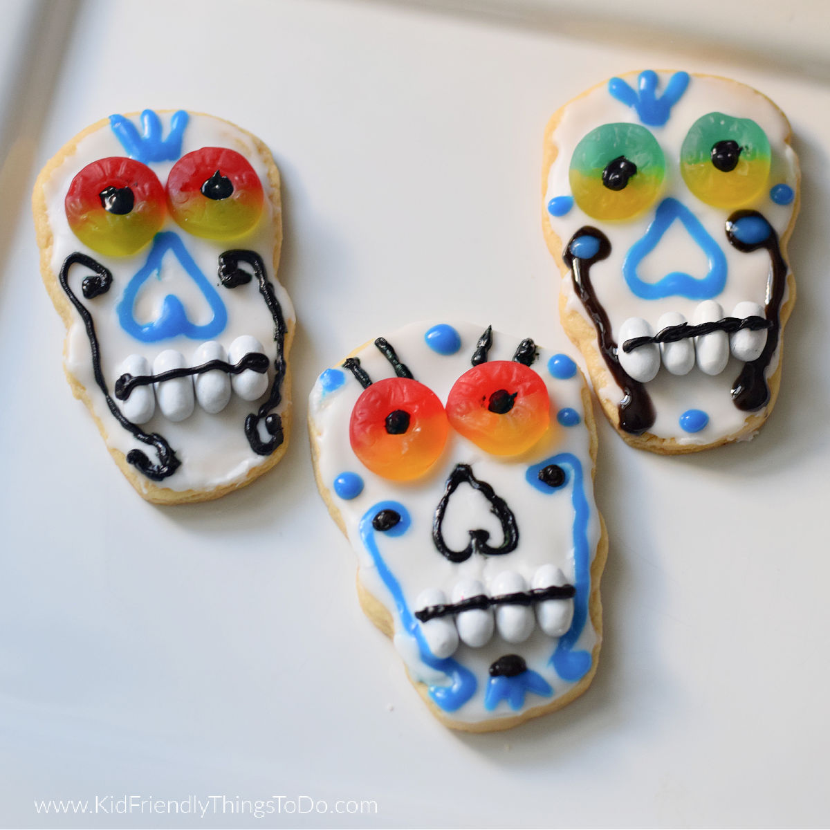 skull sugar cookies