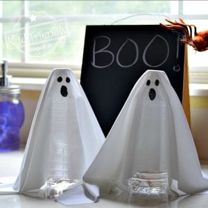 Ghost Bottled Drinks an Easy Halloween Party Drink Idea for Kids | Kid Friendly Things To Do