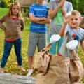 It's a fun Stuff the Turkey Game for a fun Thanksgiving Game - Perfect for preschool or elementary school. The kids love it, and it's easy to make! www.kidfriendlythingstodo.com