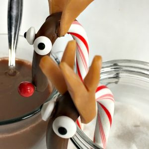 Candy Cane Reindeer Treats for Christmas fun with the kids or hot cocoa! - KidFriendlyThingsToDo.com