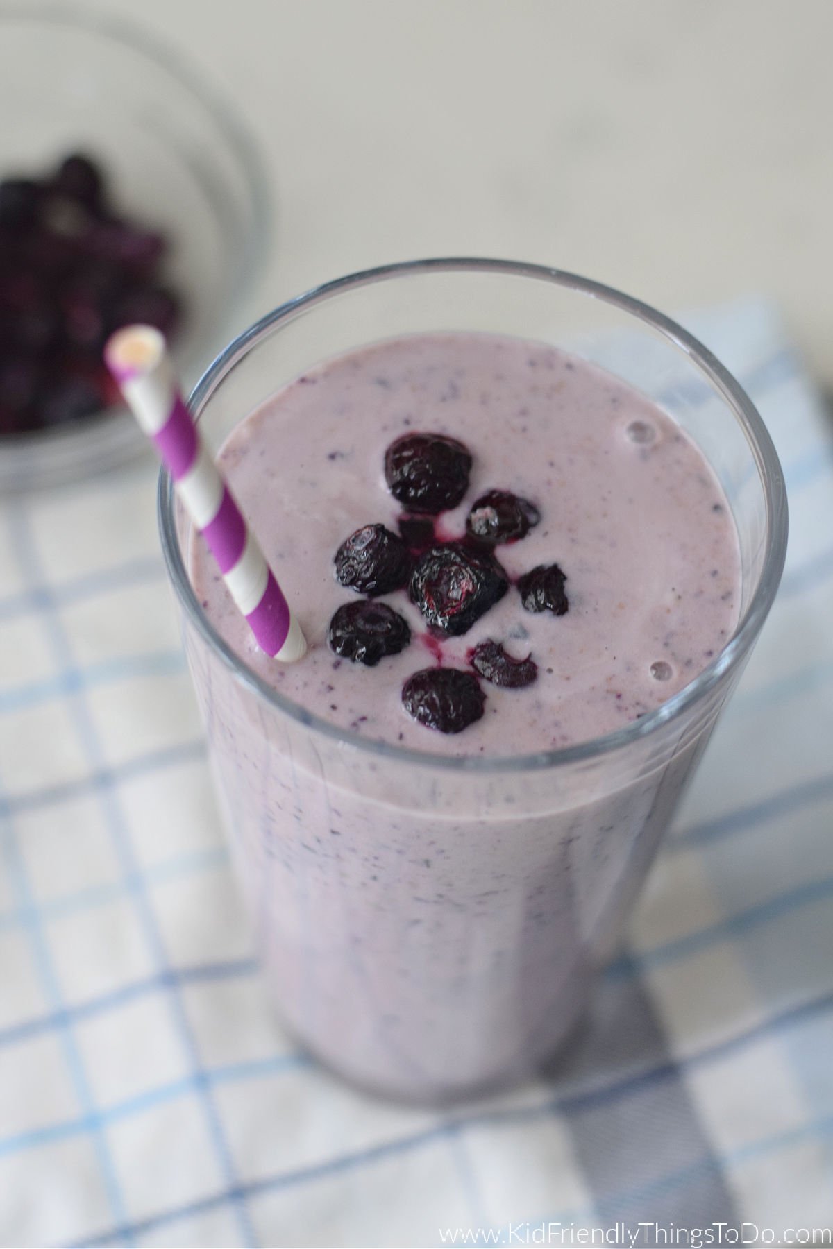 belVita blueberry breakfast smoothie