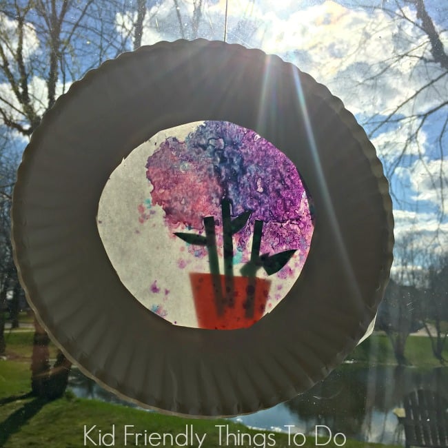 You are currently viewing How To Make A Melted Crayon Flower Pot Sun Catcher – Craft