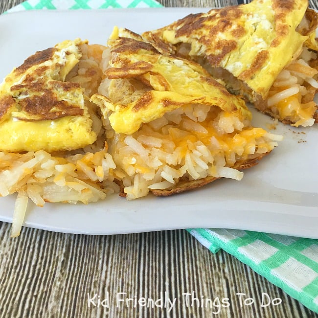 You are currently viewing Cheesy Hash Brown Omelet Recipe