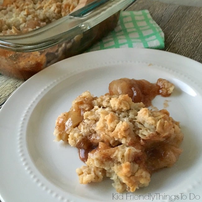 You are currently viewing Old Fashioned Oatmeal Apple Crisp