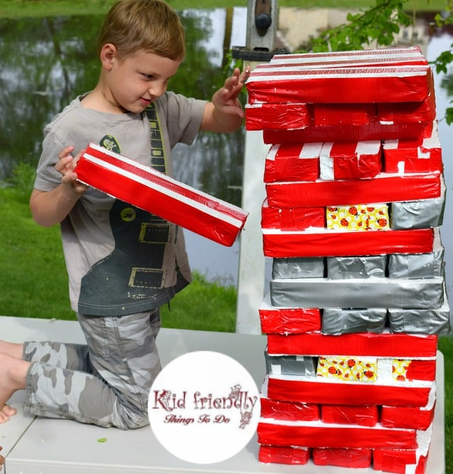 tA DIY Awesome Soft Giant Jenga Game For Kids - My kids couldn't stop playing it. For parties, anytime, summer and backyard fun! KidFriendlyThingsToDo.com