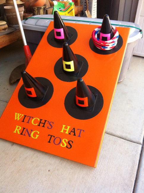 Halloween Witch Hat Ring Toss Game 