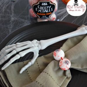 Fun Creepy Eyeballs Bubble Gum Napkin Ring for Halloween with Kids!