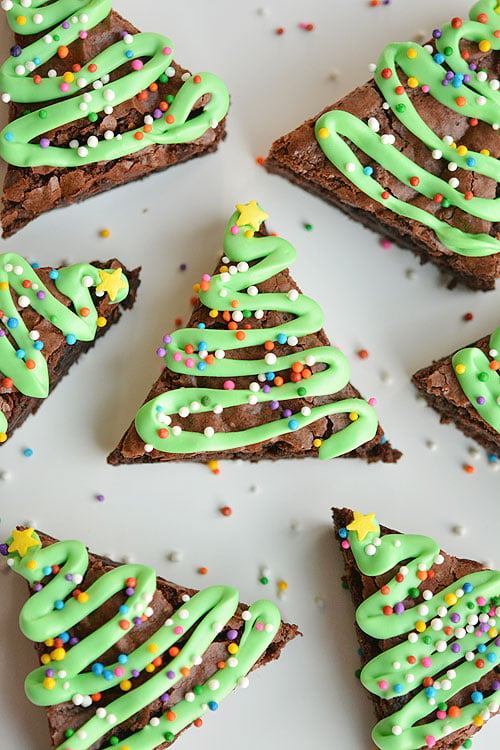 21 Simple, Fun and Yummy Christmas Cookies That You Can Make With the Kids!