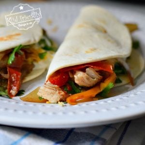 Read more about the article Easy & Delicious Crockpot Chicken Fajitas Recipe | Kid Friendly Things To Do