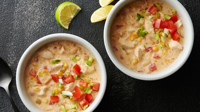 Over 15 Delicious Looking Slow Cooker Soup Recipes that look easy and delicious - www.kidfiendlythingstodo.com 