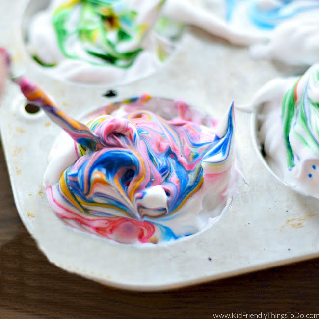 Read more about the article How To Dye Easter Eggs With Shaving Cream