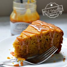 Moist and Delicious Slow Cooker Pumpkin Cake Recipe - Perfect for fall or anytime! Easy to make in the Crock-pot - www.kidfriendlythingstodo.com