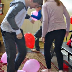 Valentine Game for kids Balloon Stomp