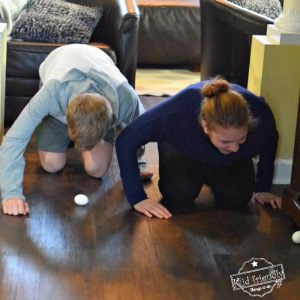 So much fun! This is an easy Easter game for adults, kids, and teens. Simple to set up and so much fun to play. This would make a great Minute to Win It Party game! Perfect for Easter or anytime! www.kidfriendlythingstodo.com
