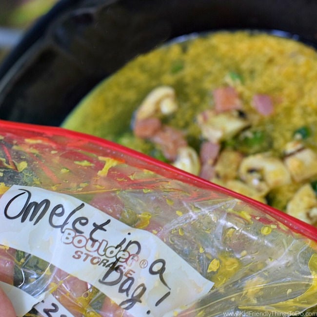 Read more about the article Easy Make Ahead No Mess Omelet in a Bag Recipe for Camping
