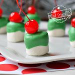 DIY Marshmallow Christmas Bites