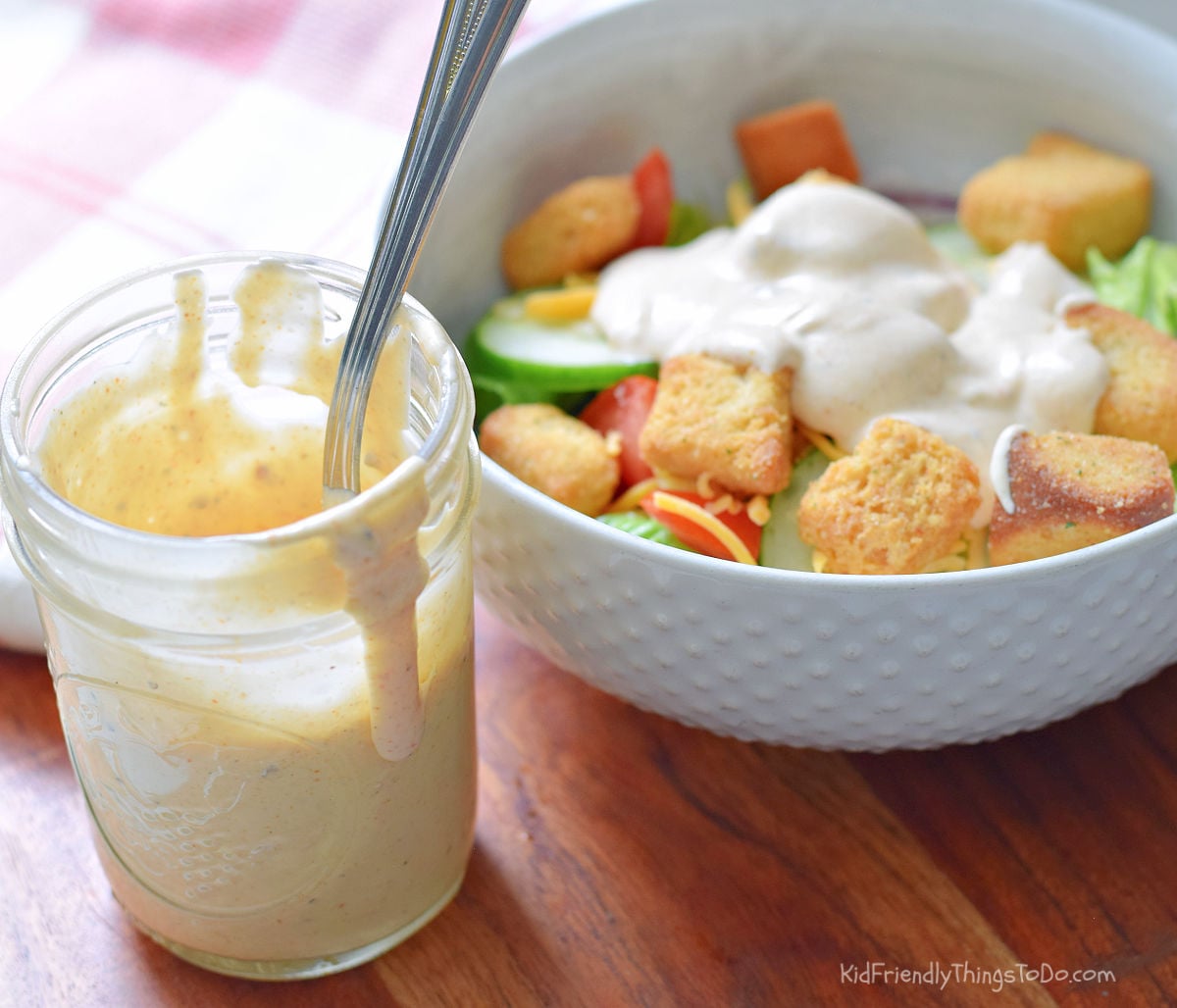 copycat Outback ranch dressing with copycat Outback ranch salad 