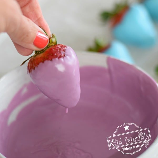 How to make and decorate Chocolate Covered Strawberries 