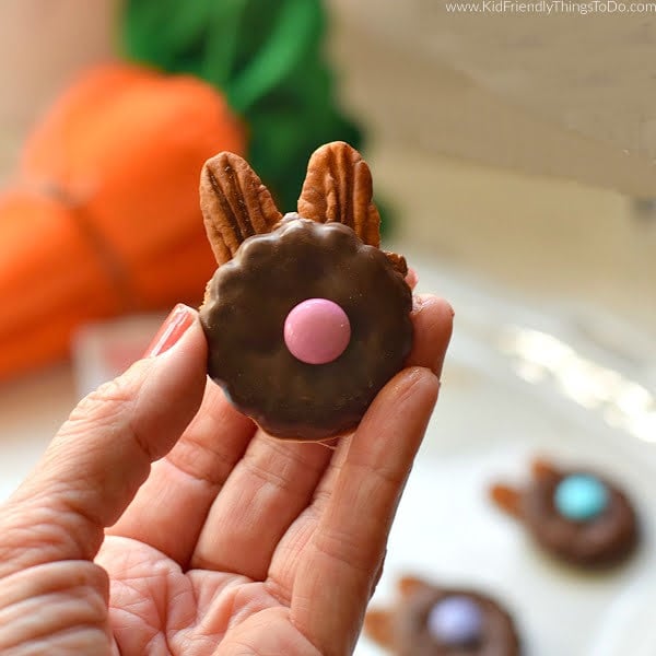 You are currently viewing Fudge Bunny Cookies and Easy Easter Treat