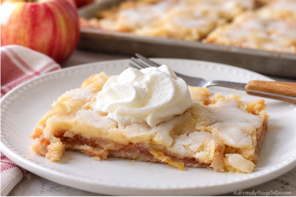 homemade apple slab pie