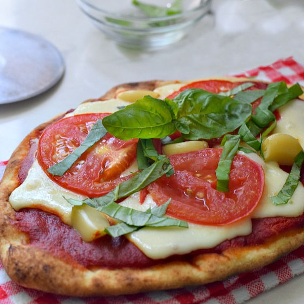 {The Best} Homemade Margherita Pizza Recipe on Naan Bread
