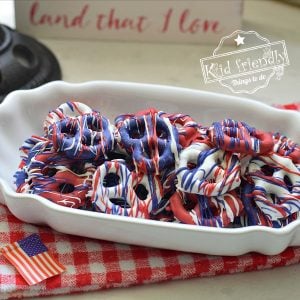 Read more about the article Patriotic Chocolate Pretzel Bites {Red, White, and Blue Treat} | Kid Friendly Things To Do