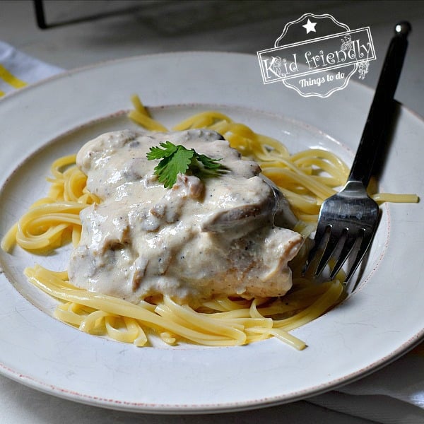 Crockpot Chicken In Sour Cream Sauce Recipe | Kid Friendly Things To Do