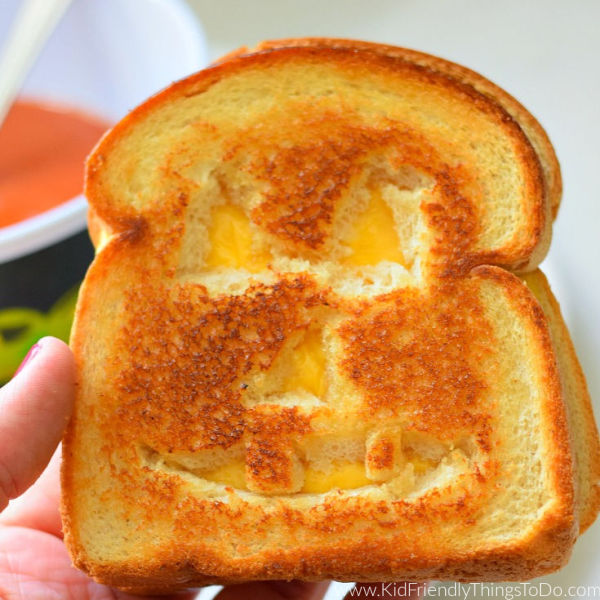 Jack O Lantern Grilled Cheese {Easy Halloween Food Idea}