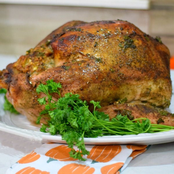 You are currently viewing Savory Herbed Turkey Recipe (Delicious Crispy Skin)