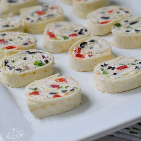 https://kidfriendlythingstodo.com/wp-content/uploads/2019/12/DSC_0074-hidden-valley-ranch-pinwheels-appetizer.jpg