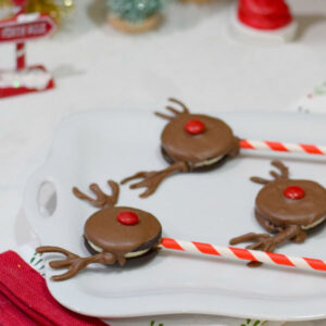 Making Rudolph Oreo Pops