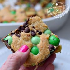 Chocolate and Mint Blonde Brownie Recipe