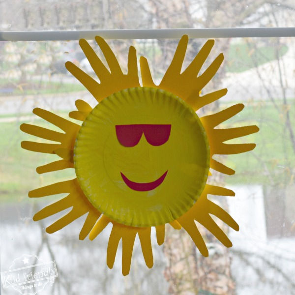Paper Plate Sun Hand-Print Craft {Cute Summer Craft} |Kid Friendly Things To Do