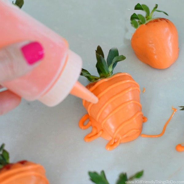 You are currently viewing Adorable Carrot Chocolate Covered Strawberries