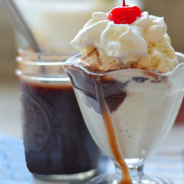 You are currently viewing Homemade Chocolate Sauce Recipe {for Ice Cream) – Kid Friendly Things To Do
