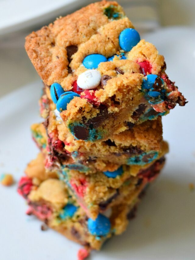 Red, White, & Blue Blondies – Story