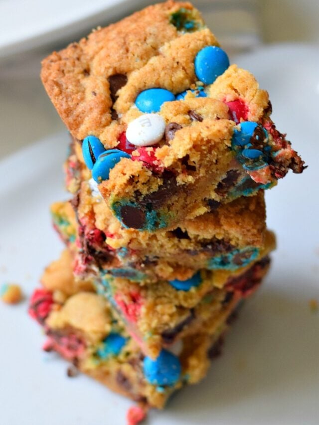 red white and blue blondies