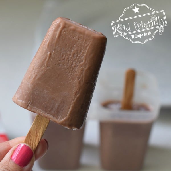 Chocolate Pudding Fudgesicle Recipe | Kid Friendly Things To Do